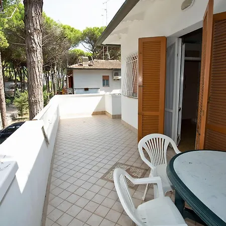 Holiday Homes Marina