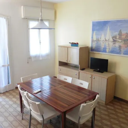 Ferienhaus Holiday Homes Marina Lido di Spina